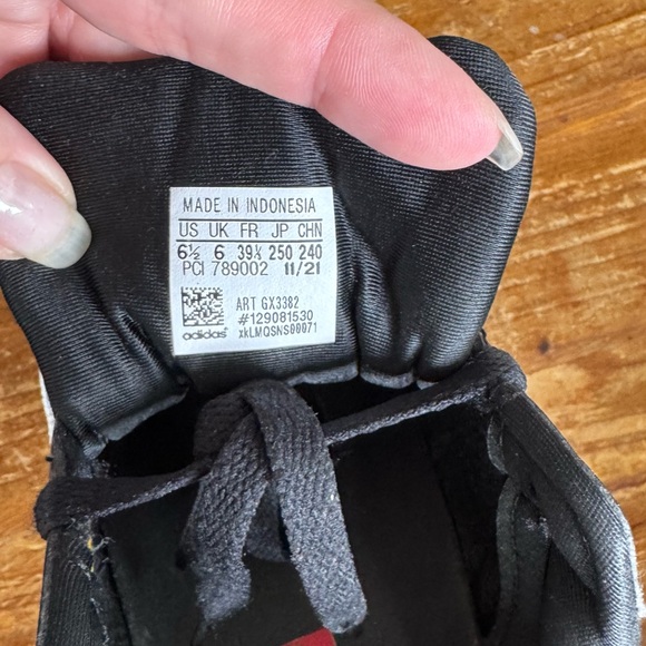 Adidas x LEGO Big Kids Superstar sneakers in black/red - Picture 8 of 8